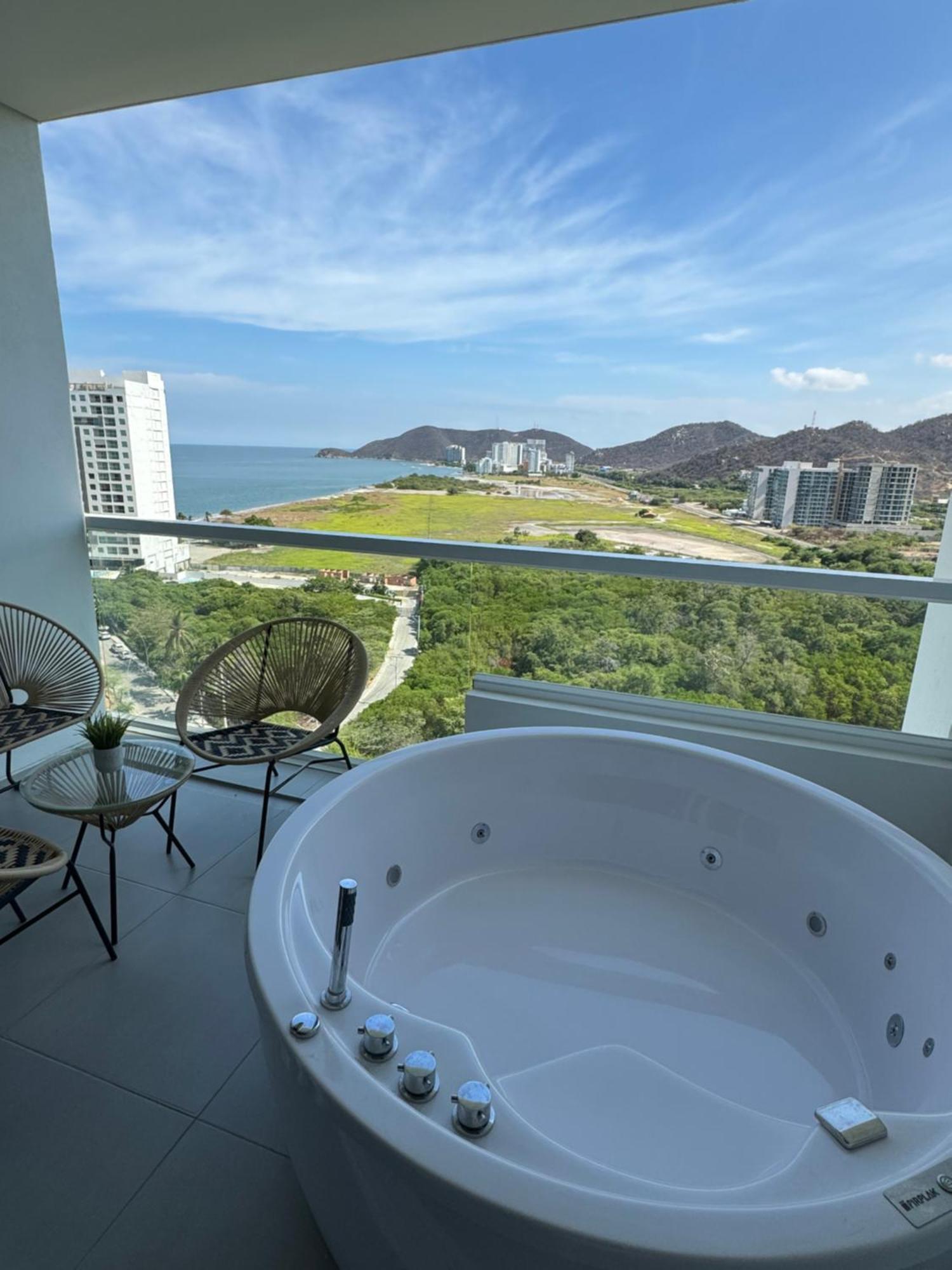 Apartamento Con Jacuzzi Y Vista Al Mar Piso 14 Santa Marta (Magdalena)